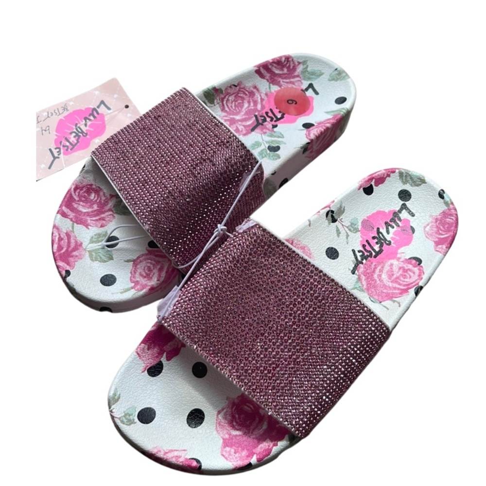 Betsey Johnson Slides Sandals. Size 6.